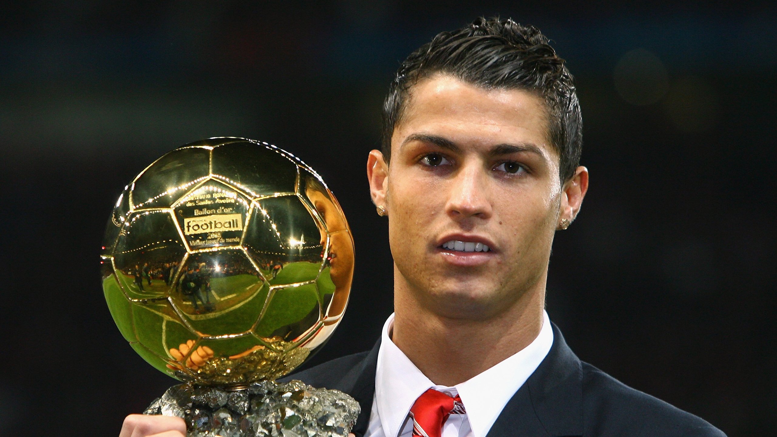 中国足球青少年足球文化推广策略，青少年足球宣传文案