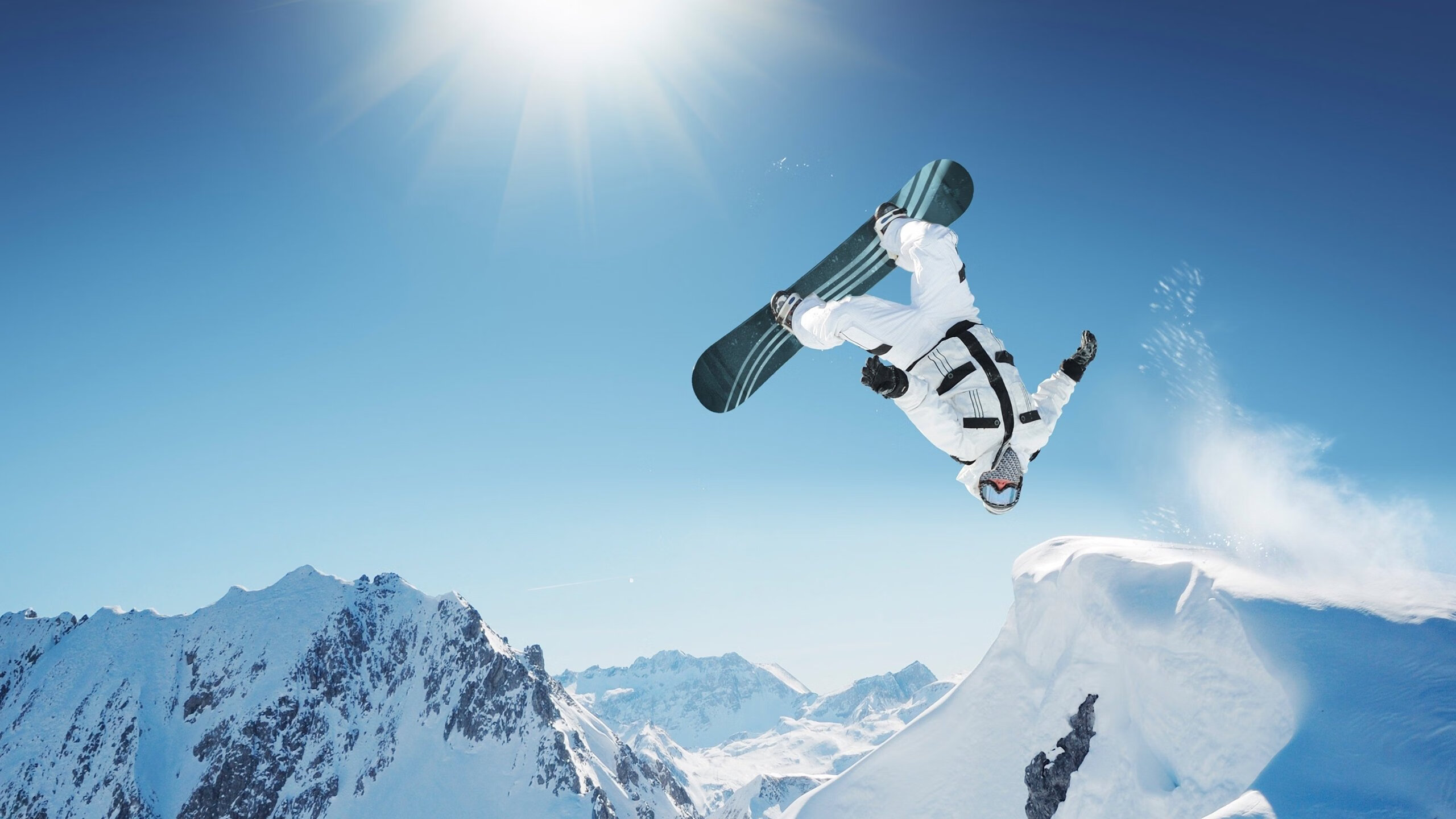 战队定制装备展示专业化水准，职业战队服装